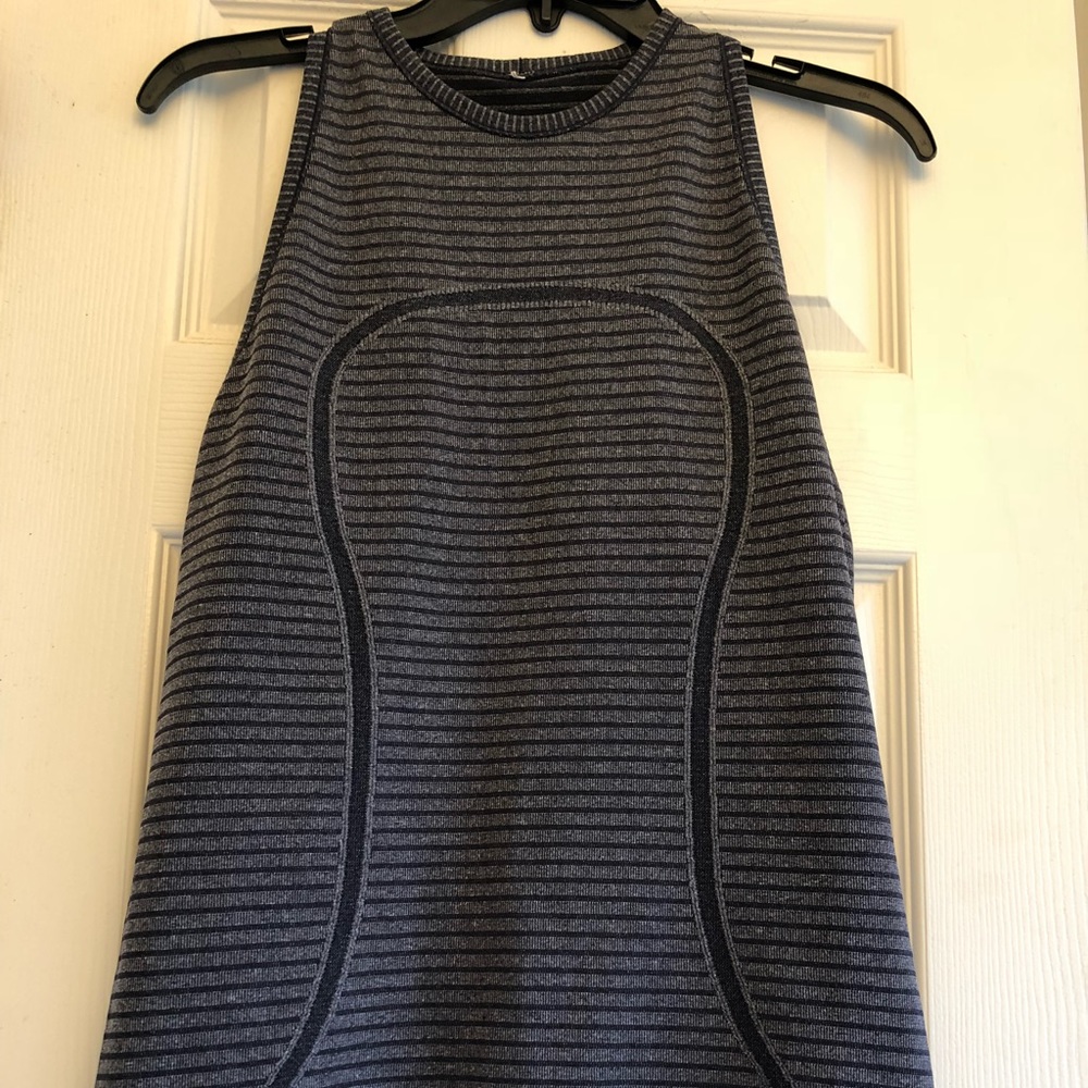 Lululemon Size 8 Purple racerback muscle tank